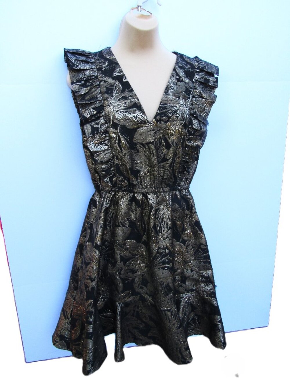 BETSEY JOHNSON Sz 6 METALLIC GOLD LEAF ON BLACK PARTY DRESS + RUFFLES+ FLOUNCE